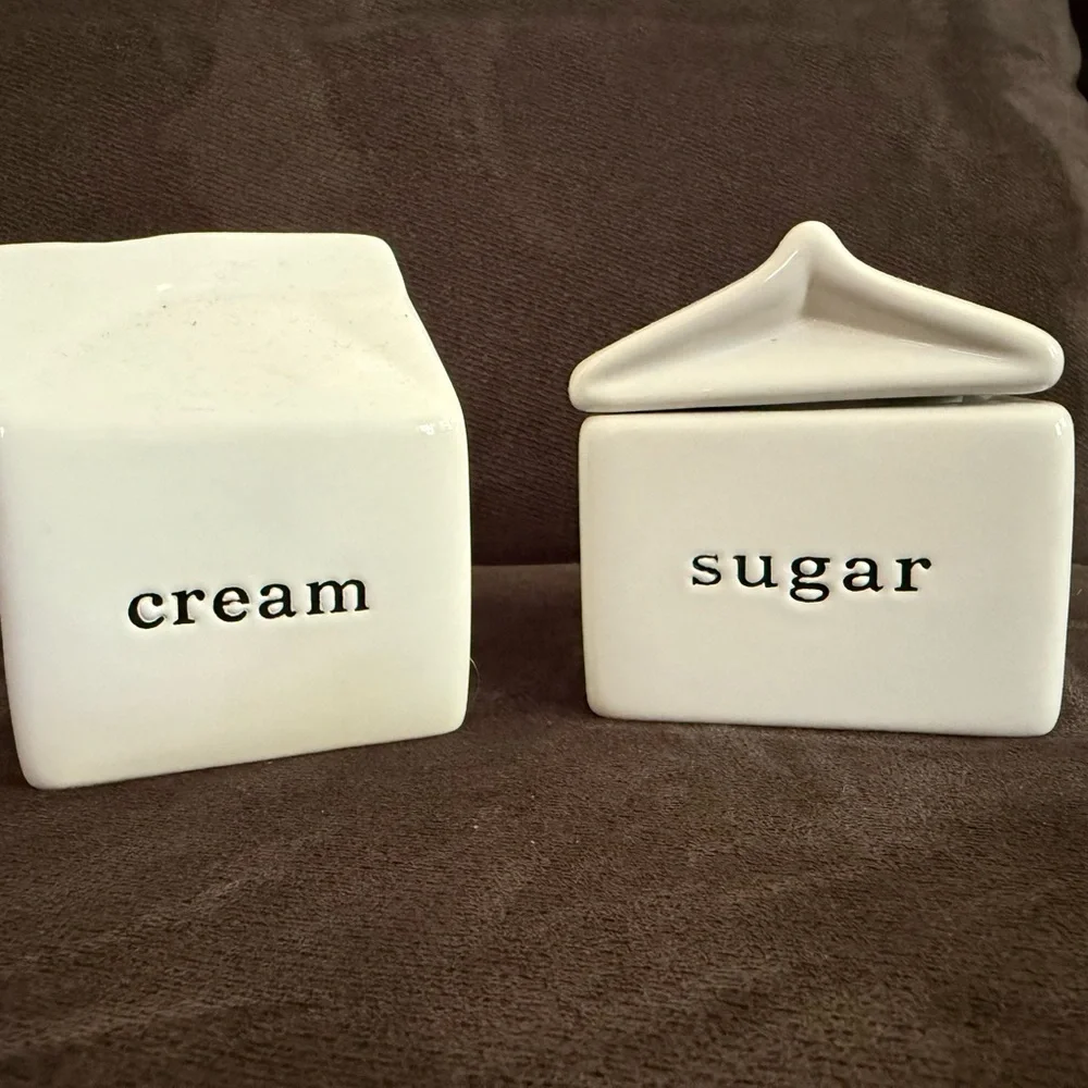 White Cream and Sugar Ceramic Set